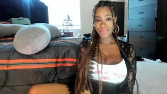 napudi1 Lush mare perfectly handles toy dick