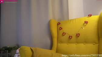 the_unknown_girl Busty blonde masturbating shaved vagina