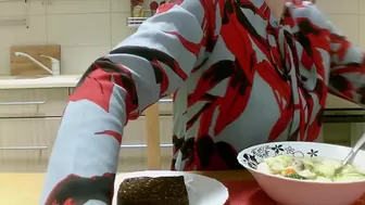 SpartakCHemp  Crazy courtesan caresses intimate places