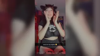 Uwucaptain666  Naughty Curvy Fucks Pussy