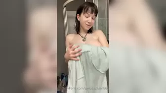 Uwucaptain666  busty chick finished