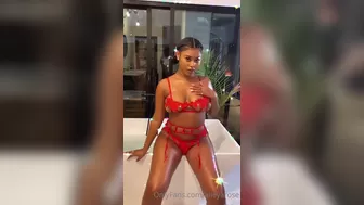 alieyarose onlyfans jerking off hottie