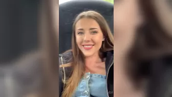 Realsybil onlyfans Pretty hottie fucks herself