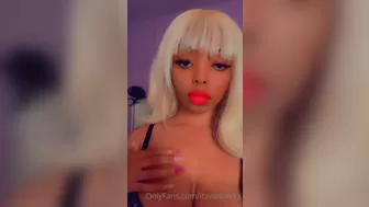 itsvanivixxx onlyfans Blonde plays with sex toy