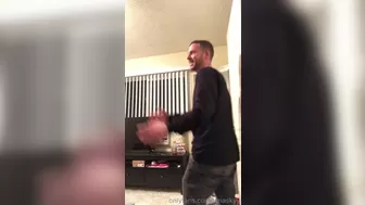 VinaSkyy onlyfans Sweet masturbating