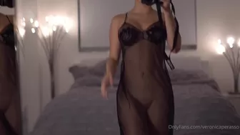 Veronica Perasso onlyfans Slender babe seduces with big tits