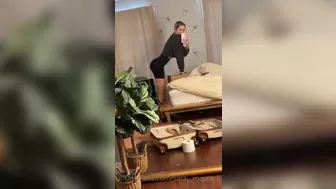 sara__mascara  Gorgeous slut jerking off cunt