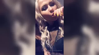 Juju Brais, Julia Abrams,  Luxurious lady mandrads both holes