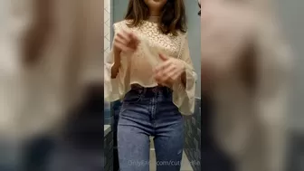 Elfie_cutie onlyfans Masturbating broken-down cap