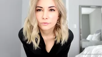 Alinity, Natalia Mogollon. Twitch personality onlyfans pulls hand clit