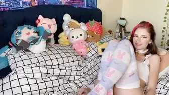 amiiinuu onlyfans Slim bitch erotically undressed