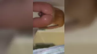 Ava aka avafae Playful lady fondles her finger