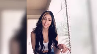 Ash Kaashh onlyfans caresses lush sex lips