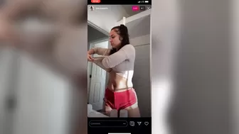 Ash Kaashh onlyfans Sweet babe sucks dildo