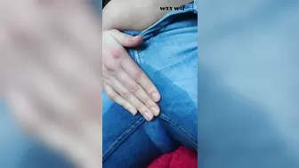Mastrubating through Piss Soaked Jeans_Domina Muffintop_1080p