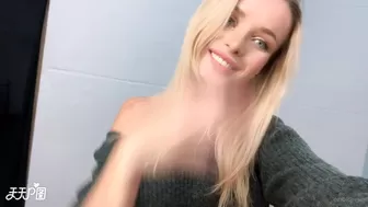 Ekaterina Enokaeva,  Experienced woman paws lips sex