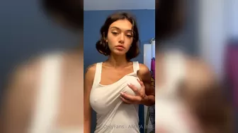 Amira Brie, Princess Amira B, brieamira Beautiful chick divinely caresses charms