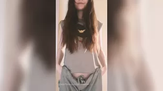 Ashe Maree onlyfans Cutie kralia fucks vagina hard