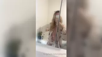 ryliepink, aleciaamaay, aleciaaaaaa onlyfans girl from naked chat