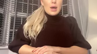 Amber Jade onlyfans Slutty babe bares big tits