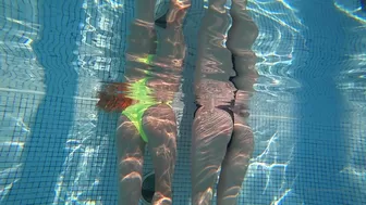 Alice Bong onlyfans Very small narrow cap