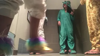 Kissa Sins onlyfans Mature babe fucks both holes