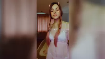 Anna, semulv, semulv Crazy girl plows pussy with phallus