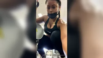 alieyarose onlyfans handjob with falimo