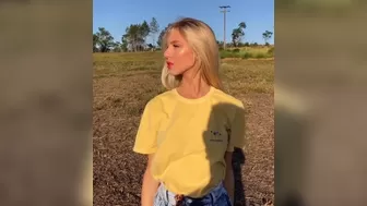 sarahardel onlyfans Blonde nymph seduces with curvy tits