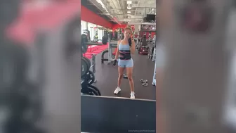 TheChantal onlyfans cute little hole wants to fuck