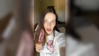 Reislin onlyfans Magnificent mother dances