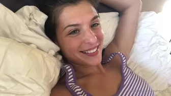 Leah Gotti onlyfans Young whore shows her charms