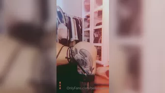 BELLE BARBIE (bellebarbie) onlyfans Painted confused caresses shaved holes