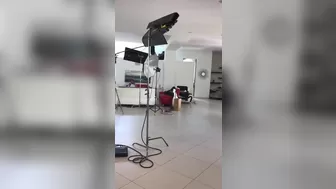 Anna Bell Peaks (AnnaBellPeaks) onlyfans Beautiful maid fushes dildo in both holes