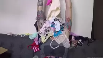 Anna Bell Peaks (AnnaBellPeaks) onlyfans Red-haired mother passionately masturbates vagina