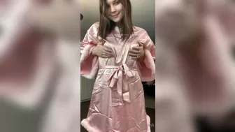 perkyandpink onlyfans Modest babe tickles clit