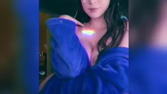 emilygrey Mature bitch intensely twitches vagina