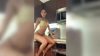 edwinacarlaisaac Charming bitch spreads her legs