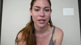 Ashley Alban onlyfans playing with her ass and pussy