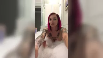 Anna Bell Peaks (AnnaBellPeaks) onlyfans Wonderful redhead fucks herself with a phallus
