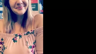 Lemon__Cakes onlyfans cums from masturbation in front of the camera