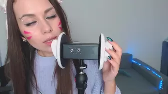 Honeygirl onlyfans Shy fan shows shaved cunt