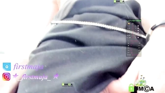 firstMaja во фри ласкает свои промежности