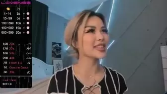 bae_suz chaturbate Oral show with a very wet brunette part-2