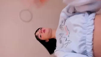 barbie_notni chaturbate Oral show with a very wet brunette