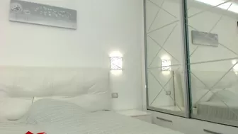Murrrrrrka chaturbate Dude licks shaved cunt girlfriend