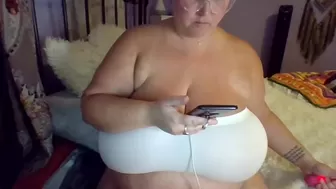 Tiggobitties24 chaturbate Busty beauty posing in stockings