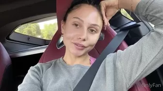 Arianamarie onlyfans American teens tease online show