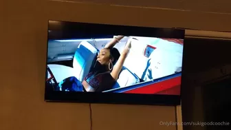 sukigoodcoochie onlyfans Naughty bitch gently jerks her wet pink hole