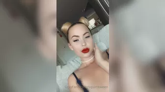 GODDESS KAYA aka goddesskayavip onlyfans Housewalker reveals her delicious body